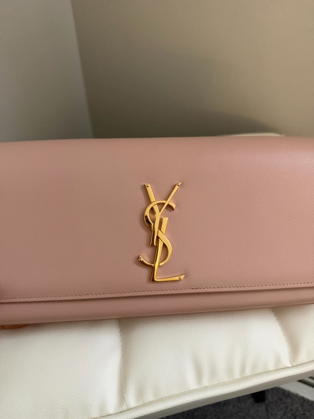 Saint Laurent Blush Pink Leather YSL Logo Clutch - Picture 2 of 8